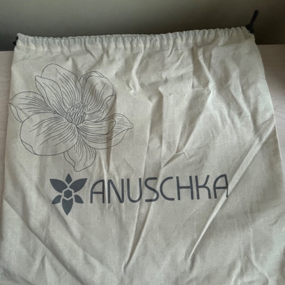 New Designer Anuschka Light Blue Floral Hand Painted Genuine Leather Bag - Picture 12 of 15